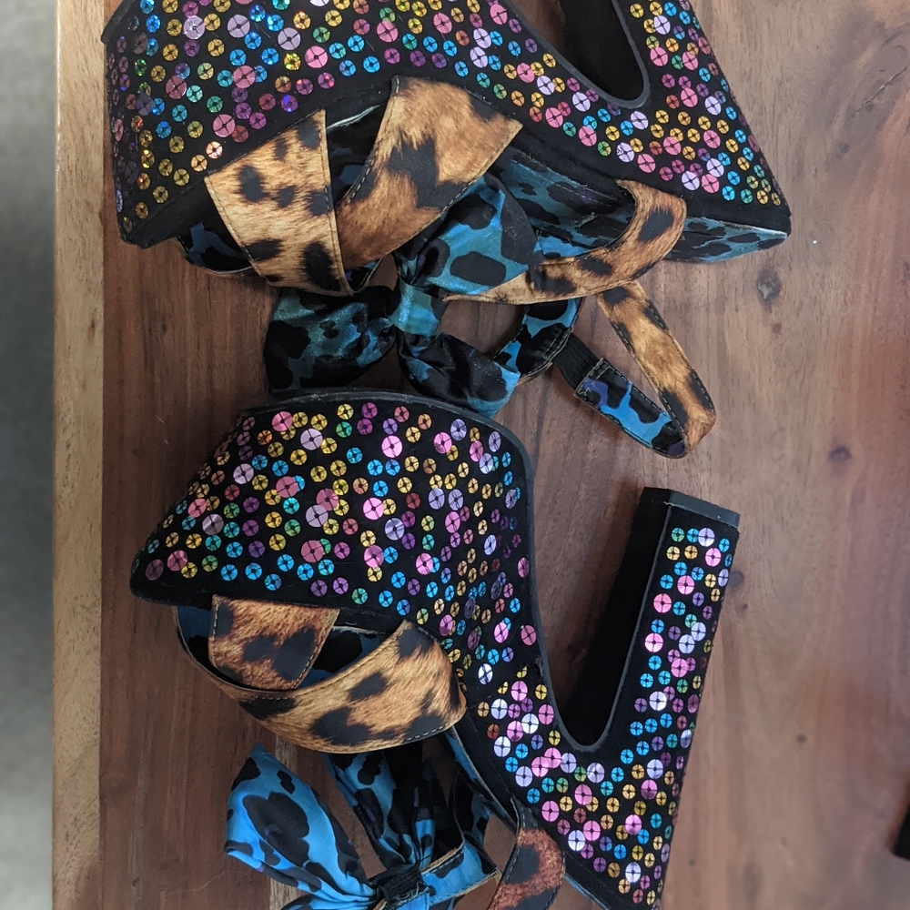 JustFab Women's sz 7 6" Hi-Heeled Open Toe Platform Disco shoes multi colors